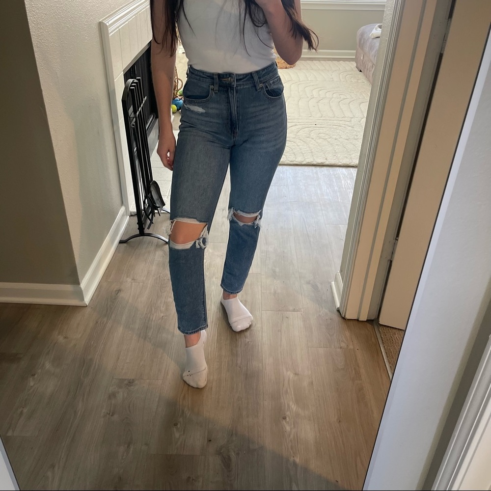 American eagle jeans!